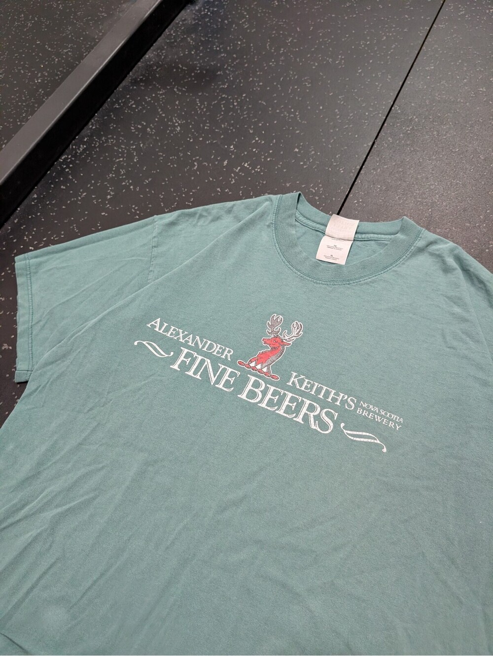 Gildan Ultra Cotton Heavyweight Alexander Keith's Fine Beers T-Shirt XL
